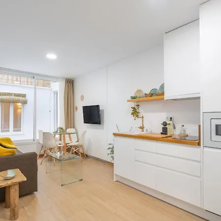 Alma Apartment *