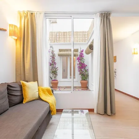 Apartment Alma *