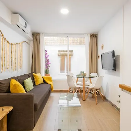 Apartment Alma *